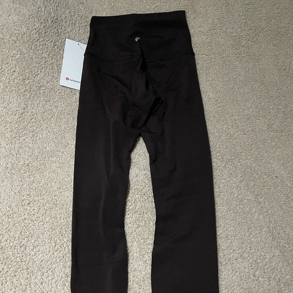 Lululemon French press aligns 25” Sz 2 NWT